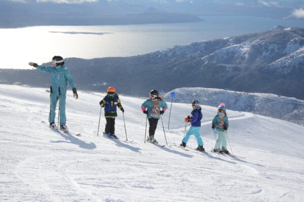 Clase de Ski para Niños - 2 Medios Días (Solo Por la Mañana)